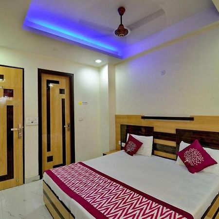 Hotel Goel Residency à Delhi  Extérieur photo